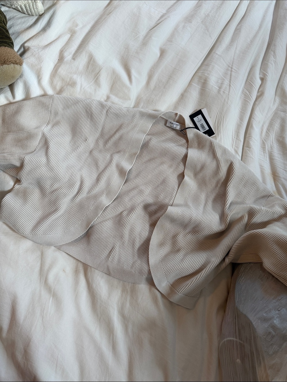 Aritzia Cream Ribbed Cropped Cardigan
